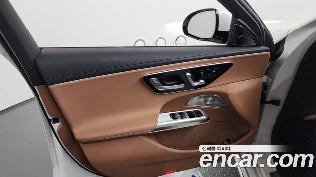 Mercedes-Benz E-Class (W214) E300 4MATIC AMG Line 2025 — фото 30