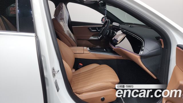 Mercedes-Benz E-Class (W214) E300 4MATIC AMG Line 2025 — фото 32