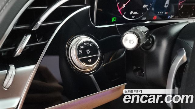 Mercedes-Benz E-Class (W214) E300 4MATIC AMG Line 2025 — фото 36