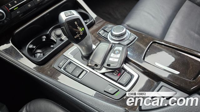 BMW 5 Series (F10) 520d 2013 — фото 9