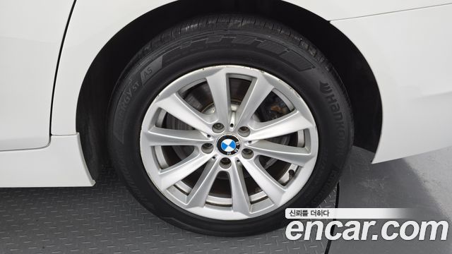 BMW 5 Series (F10) 520d 2013 — фото 27