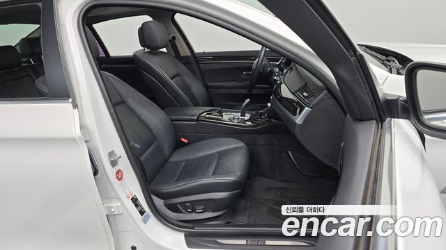 BMW 5 Series (F10) 520d 2013 — фото 32