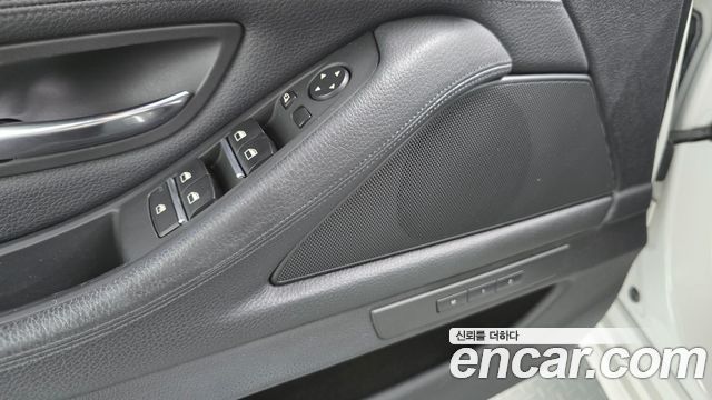 BMW 5 Series (F10) 520d 2013 — фото 33