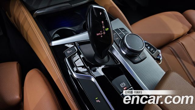 BMW 5 Series (G30) 520d M Sport Special Edition 2018 — фото 9