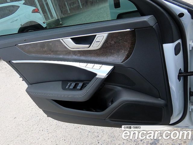 Audi A6 (C8) 45 TDI Quattro Premium 2021 — фото 16