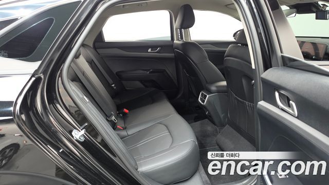 Kia K5 (III) 2.0 Prestige 2024 — фото 11