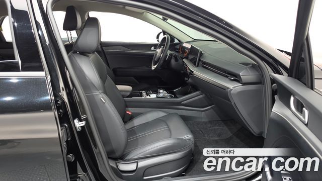 Kia K5 (III) 2.0 Prestige 2024 — фото 26