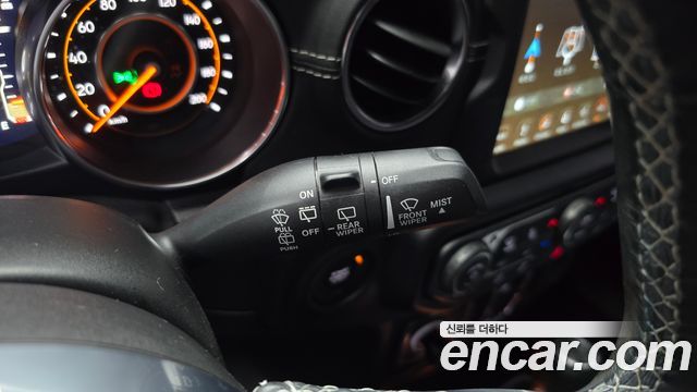 Jeep Wrangler (JL) 2.0 Overland 4Door 2019 — фото 18