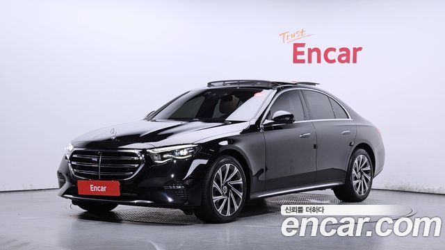Mercedes-Benz E-Class (W214) E300 4MATIC Exclusive