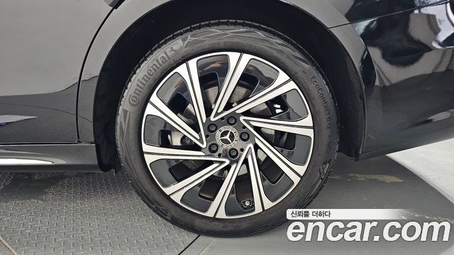 Mercedes-Benz E-Class (W214) E300 4MATIC Exclusive 2024 — фото 21