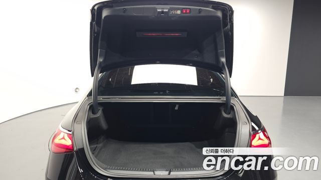Mercedes-Benz E-Class (W214) E300 4MATIC Exclusive 2024 — фото 31
