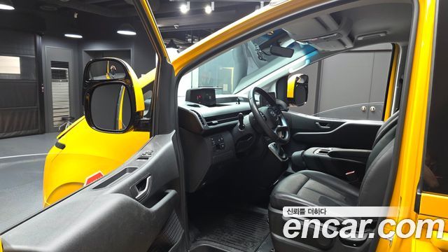 Hyundai Staria L3.5  Kinder Safety Car 11-Seater 2024 — фото 10