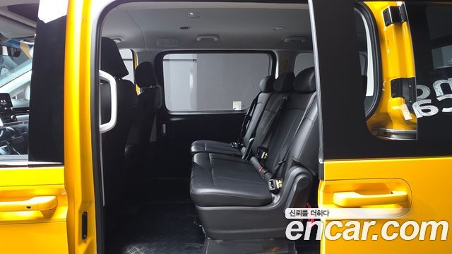 Hyundai Staria L3.5  Kinder Safety Car 11-Seater 2024 — фото 11