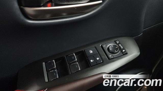 Lexus NX300h Supreme 2019 — фото 33