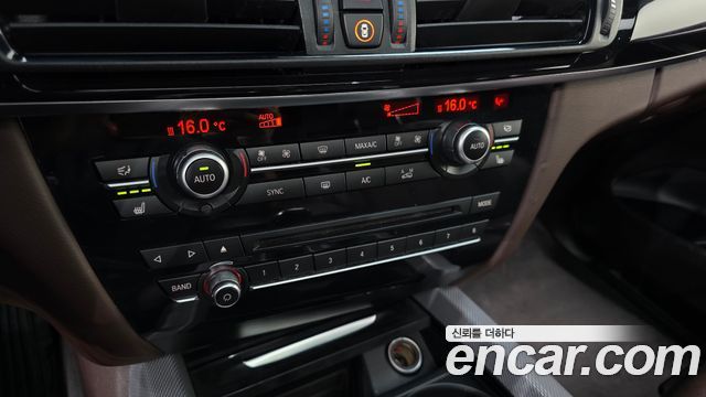 BMW X5 (F15) xDrive 30d M Sport package 2018 — фото 16