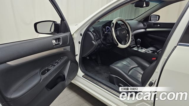 Infiniti G25 Sedan Premium V36 2012 — фото 10