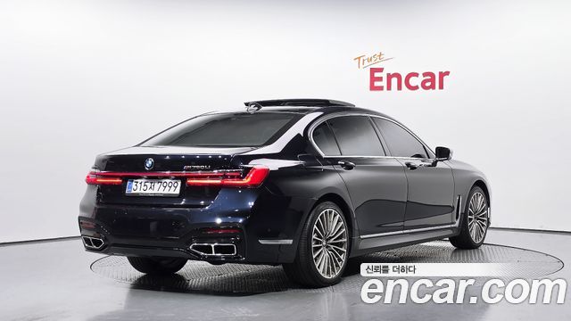BMW 7 Series (G11) 740Li xDrive M Sport Package 2017 — фото 2