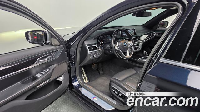 BMW 7 Series (G11) 740Li xDrive M Sport Package 2017 — фото 10