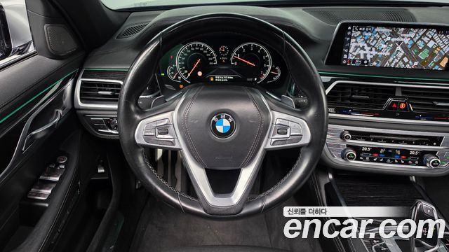 BMW 7 Series (G11) 740Li xDrive M Sport Package 2017 — фото 12