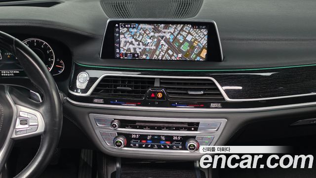 BMW 7 Series (G11) 740Li xDrive M Sport Package 2017 — фото 13