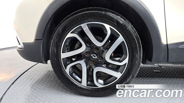 Renault Korea QM3 LE 2015 — фото 5