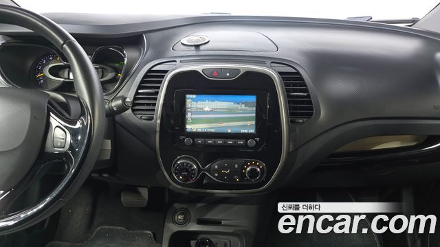 Renault Korea QM3 LE 2015 — фото 17
