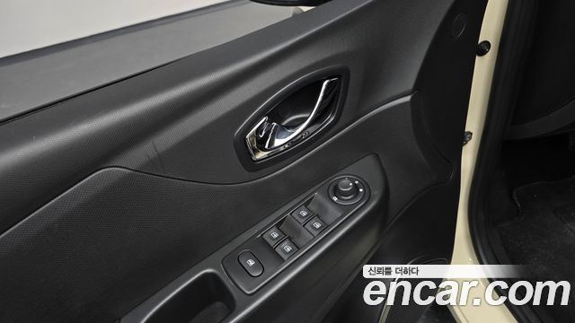 Renault Korea QM3 LE 2015 — фото 18