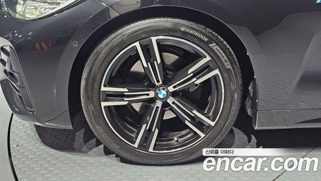 BMW 4 Series (G22) 420i M Sport Convertible 2023 — фото 5