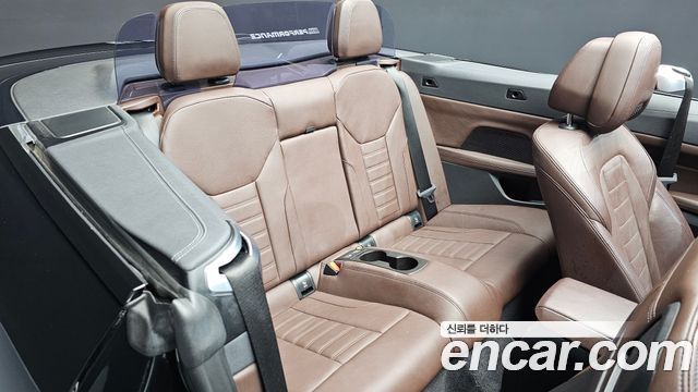 BMW 4 Series (G22) 420i M Sport Convertible 2023 — фото 15