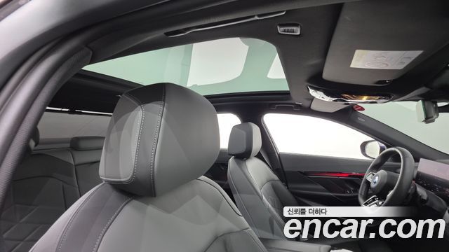BMW 5 Series (G60) 530e M Sport 2025 — фото 16