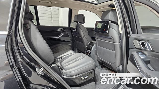 BMW X7 (G07) xDrive 40i Design Pure Excellence 7-Seater 2022 — фото 11