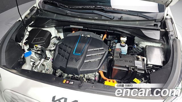 Kia Niro Plus Air 2023 — фото 6