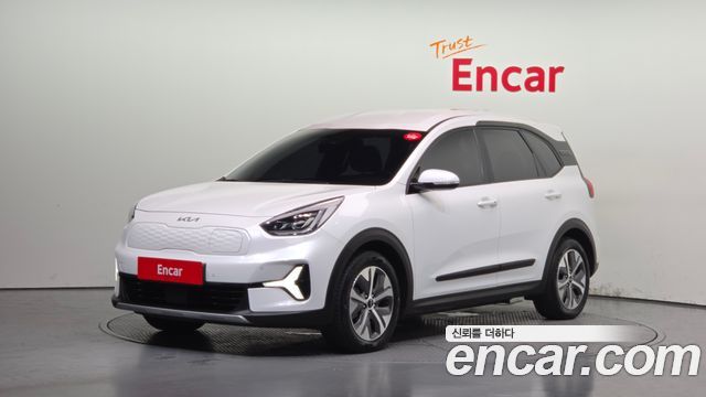 Kia Niro Plus Earth 2023 — фото 1