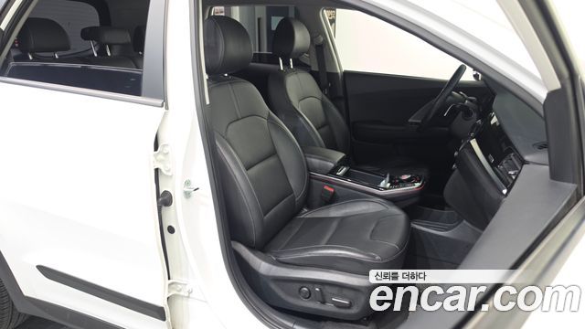 Kia Niro Plus Earth 2023 — фото 12