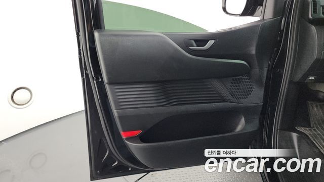 Hyundai Staria Cargo 5-Seater Modern 2023 — фото 25
