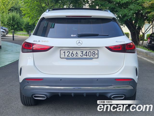 Mercedes-Benz GLA-Class (H247) GLA250 4MATIC 2023 — фото 4