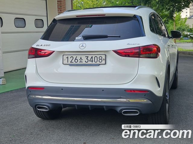 Mercedes-Benz GLA-Class (H247) GLA250 4MATIC 2023 — фото 5