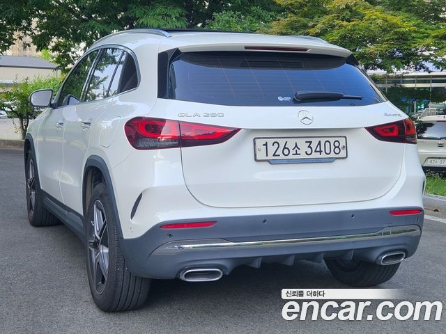 Mercedes-Benz GLA-Class (H247) GLA250 4MATIC 2023 — фото 6