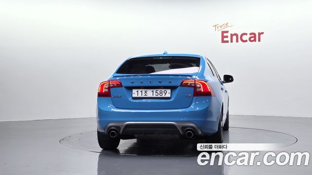 Volvo S60 T5 R-Design 2nd 2015 — фото 4