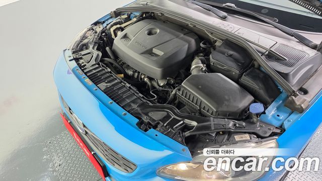 Volvo S60 T5 R-Design 2nd 2015 — фото 6