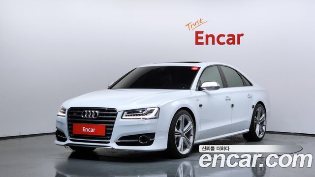Audi S8 4.0 TFSI quattro D4