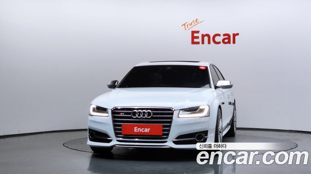 Audi S8 4.0 TFSI quattro D4 2015 — фото 3