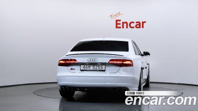 Audi S8 4.0 TFSI quattro D4 2015 — фото 4