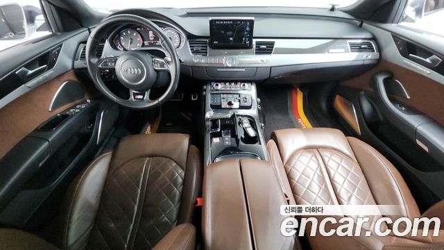 Audi S8 4.0 TFSI quattro D4 2015 — фото 7