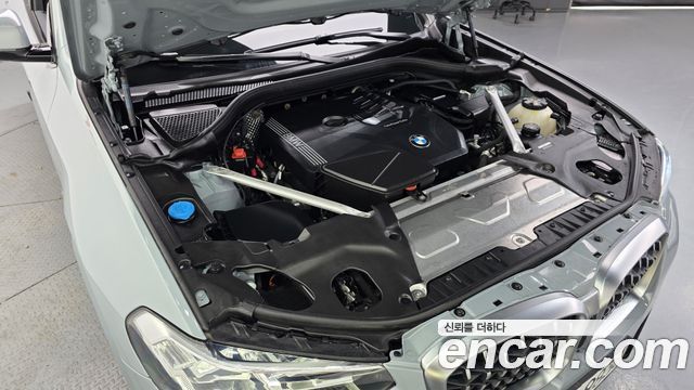 BMW X4 (G02) xDrive20i M Sport 2025 — фото 6