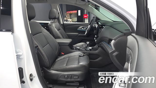 Chevrolet Traverse 3.6 AWD RS 2021 — фото 11