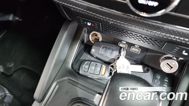 KG Mobility (SsangYong) Rexton Sports Khan Diesel 2.2 4WD Prestige 2023 — фото 15