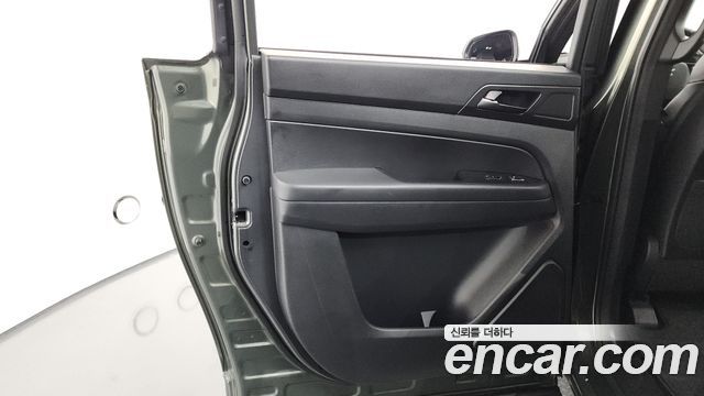 KG Mobility (SsangYong) Rexton Sports Khan Diesel 2.2 4WD Prestige 2023 — фото 25