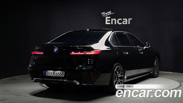 BMW 7 Series (G70) 740i xDrive M Sport 2026 — фото 2