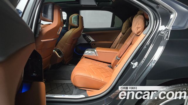 BMW 7 Series (G70) 740i xDrive M Sport 2026 — фото 13